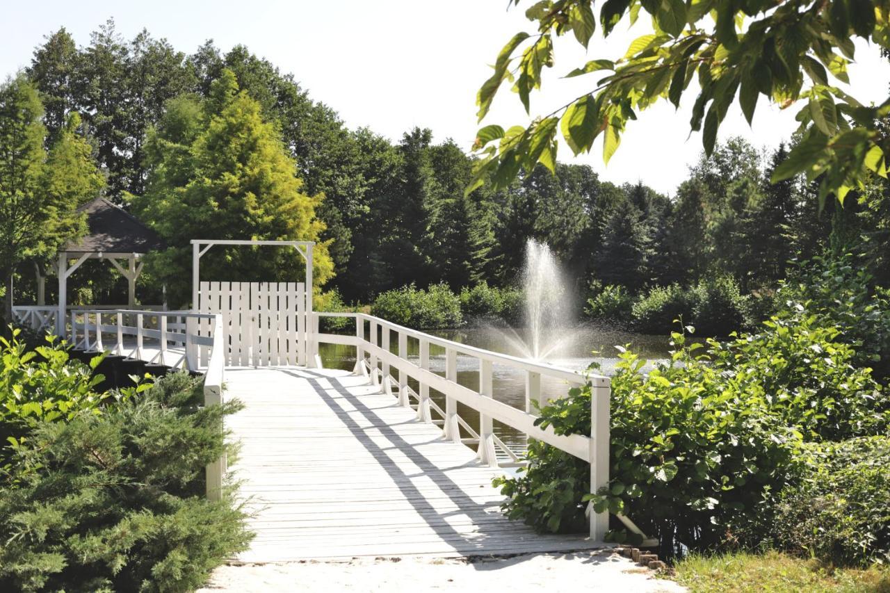 Hotel Toscania Wloszakowice Екстер'єр фото