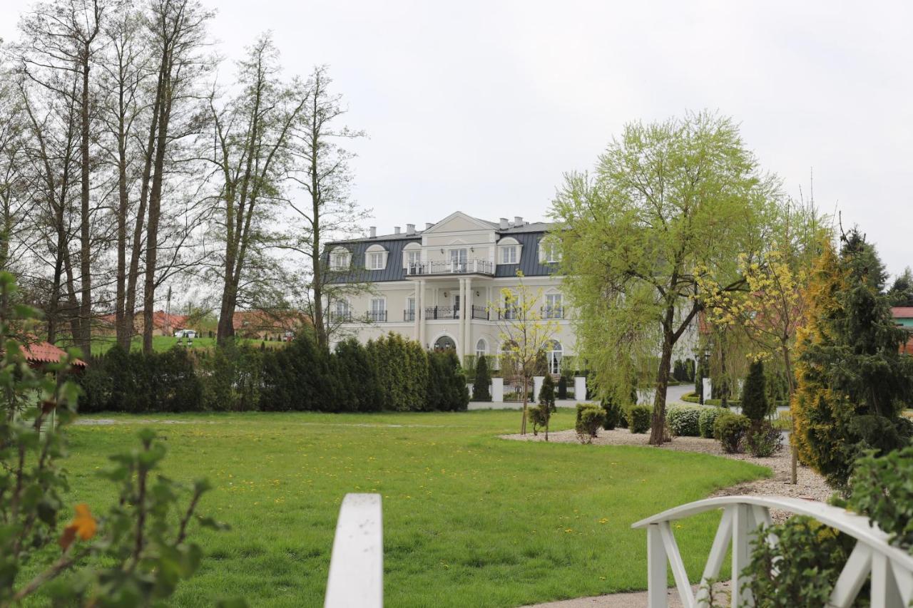 Hotel Toscania Wloszakowice Екстер'єр фото